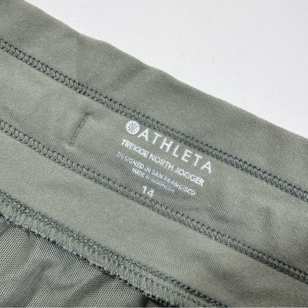 Athleta Trekkie North Jogger Pants Green Size 14 Hiking Outdoors - Picture 6 of 10